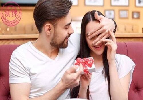 夫妻共同財(cái)產(chǎn)結(jié)婚一年需要如何分割