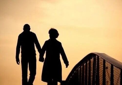 在法律上婚前買房貸款不是夫妻共同財(cái)產(chǎn)嗎